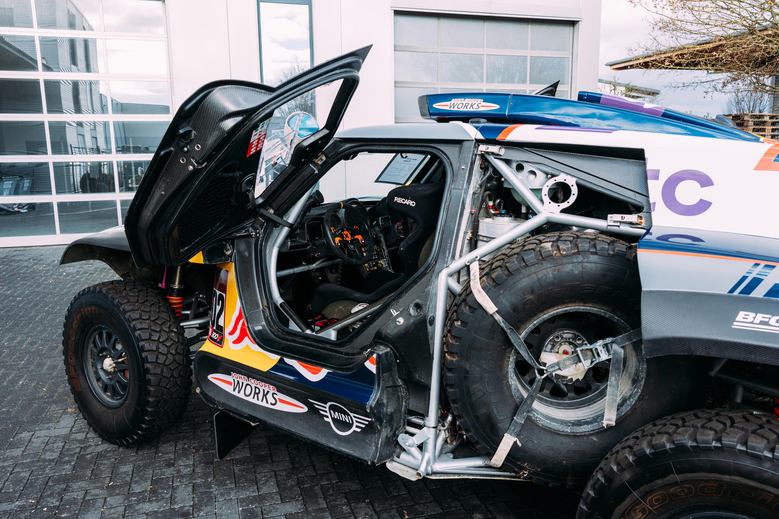 La X-Raid BMW Mini John Cooper Works Buggy, Regina della Dakar 2021 è in vendita
