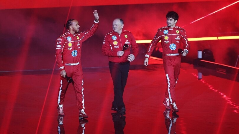 Vasseur presenta la nuova Ferrari per il Mondiale F1 2025: "Parola chiave: successo"