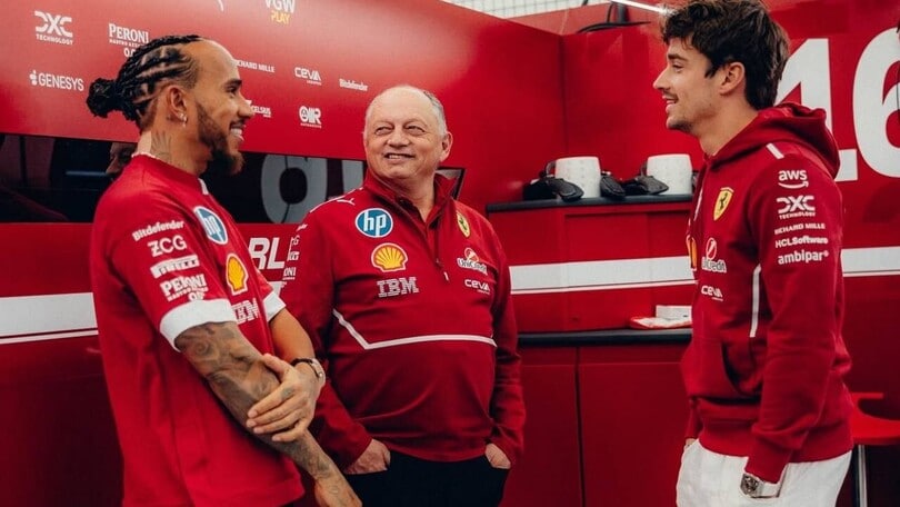 Lewis Hamilton e Charles Leclerc invitano i fan a Milano per l'evento Ferrari