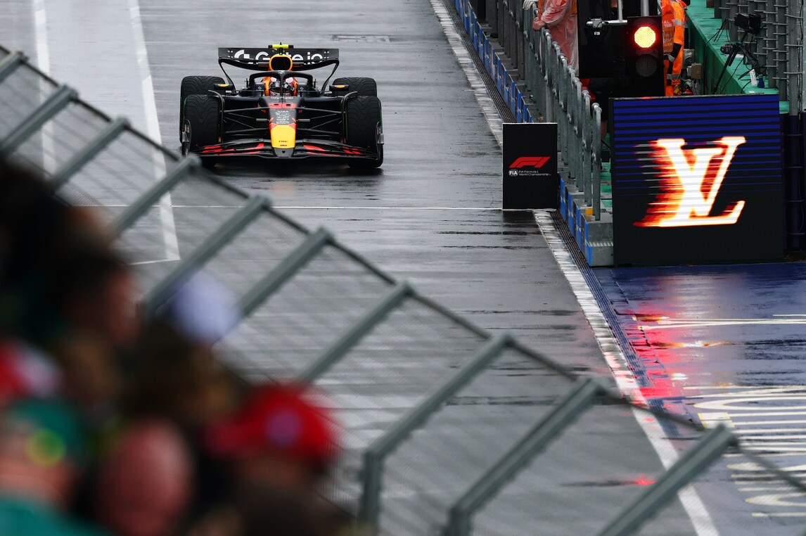 Incidenti, bandiere rosse, pioggia e vento: che incubo il GP Australia