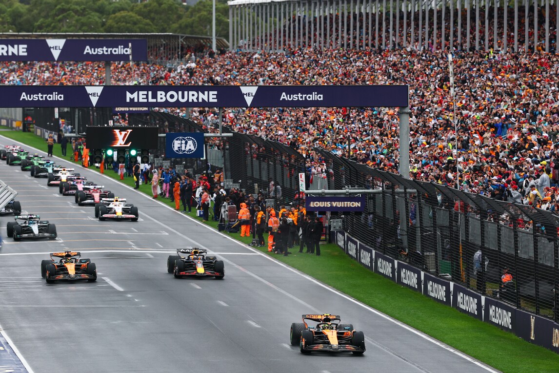 Incidenti, bandiere rosse, pioggia e vento: che incubo il GP Australia