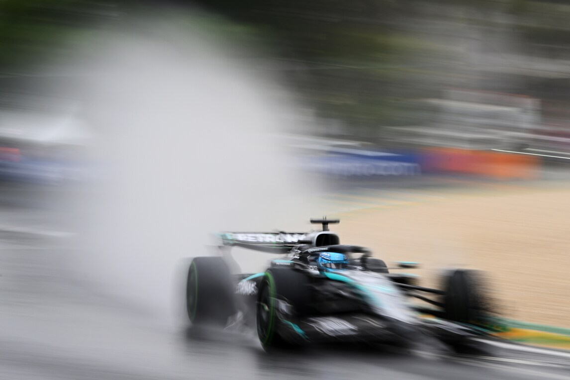 Incidenti, bandiere rosse, pioggia e vento: che incubo il GP Australia