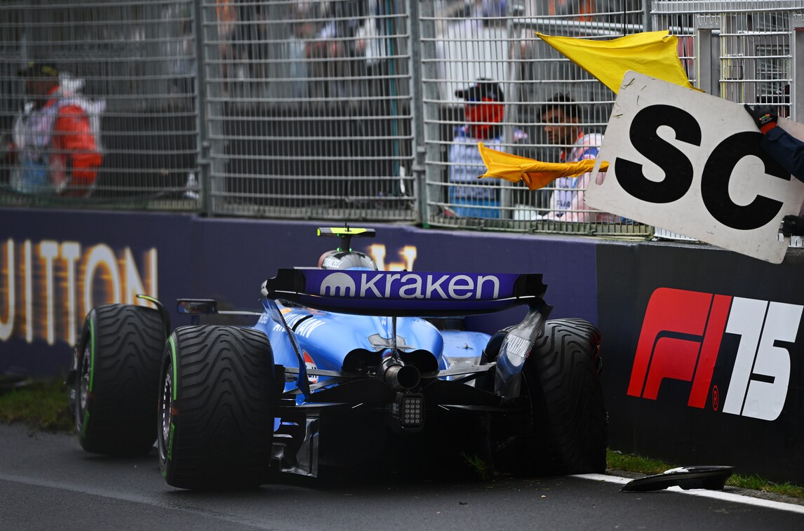 Incidenti, bandiere rosse, pioggia e vento: che incubo il GP Australia