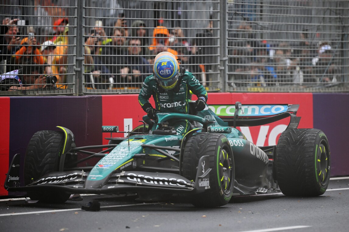 Incidenti, bandiere rosse, pioggia e vento: che incubo il GP Australia