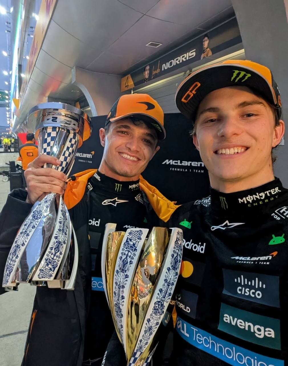 La McLaren festeggia la doppietta in Cina