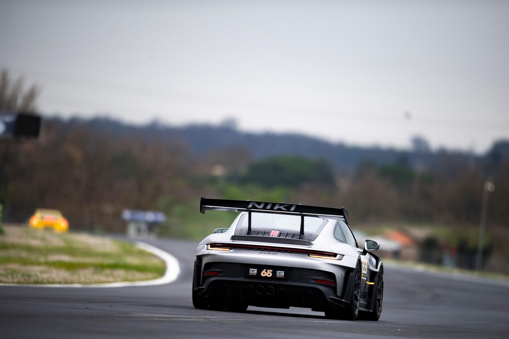 Porsche Club Interseries 2025: emozioni ed esclusività in pista