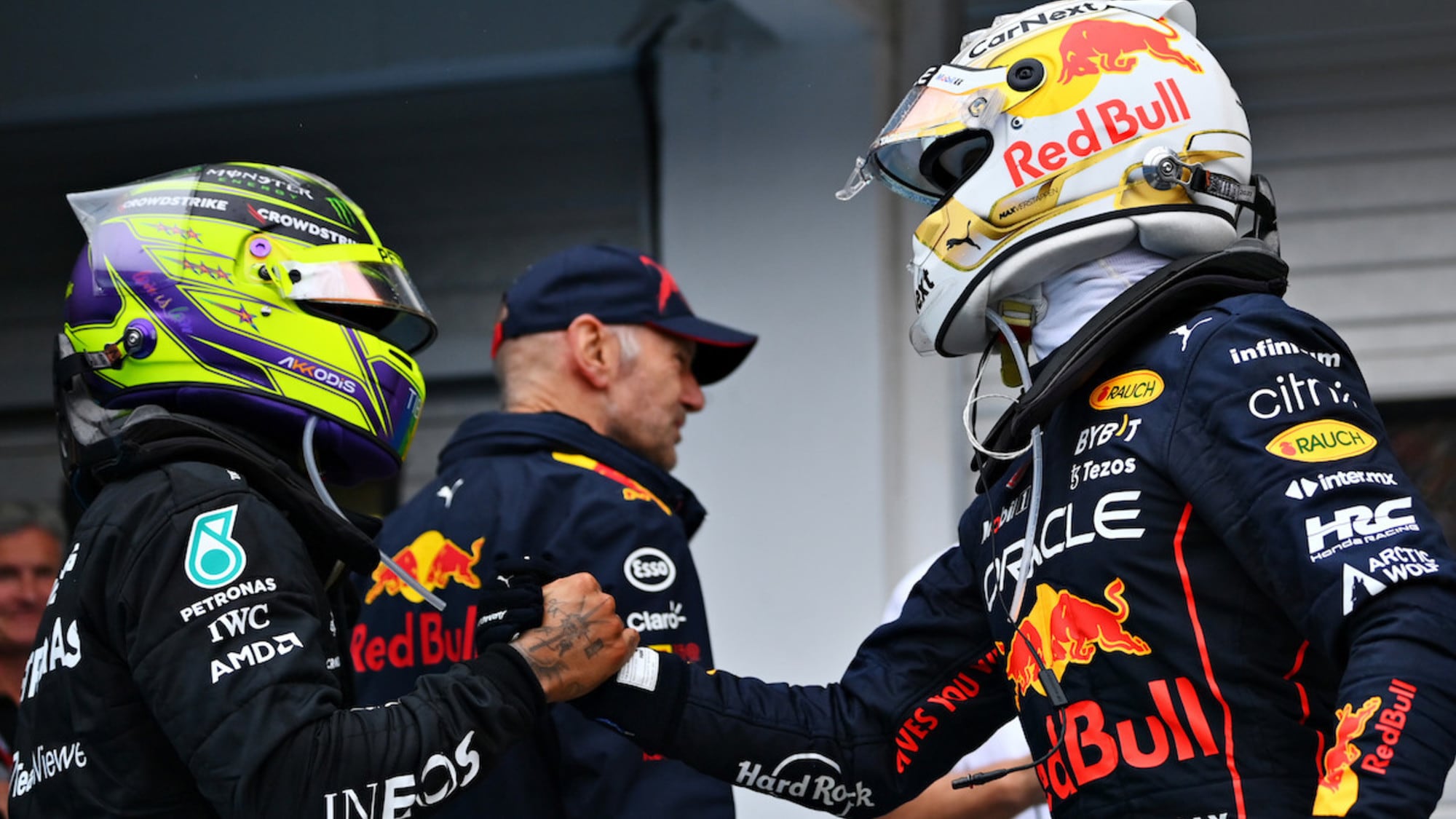 Atleti più pagati del 2023, Verstappen "battuto" da Hamilton