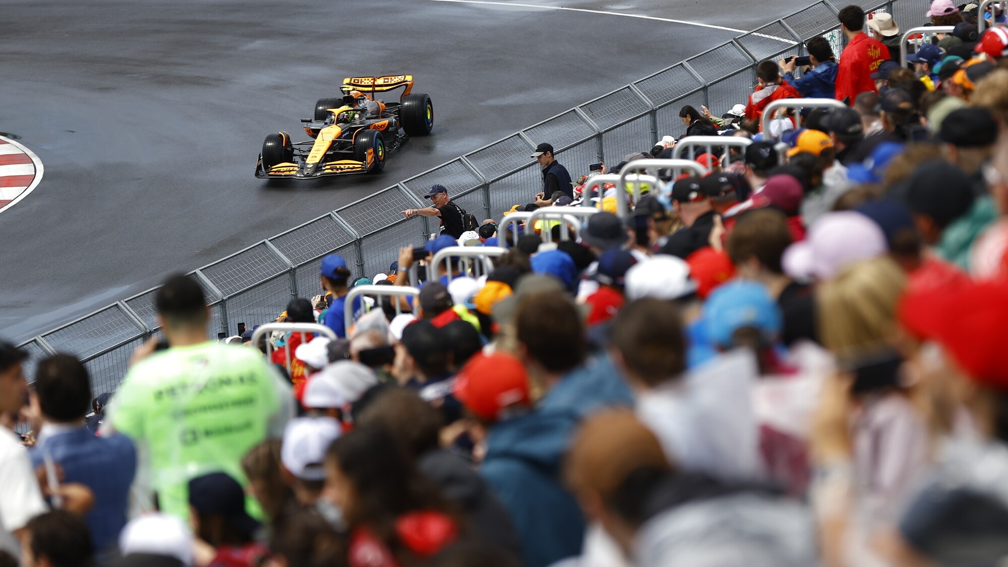 GP Canada, FP1: Norris e le Ferrari davanti in una sessione scombussolata