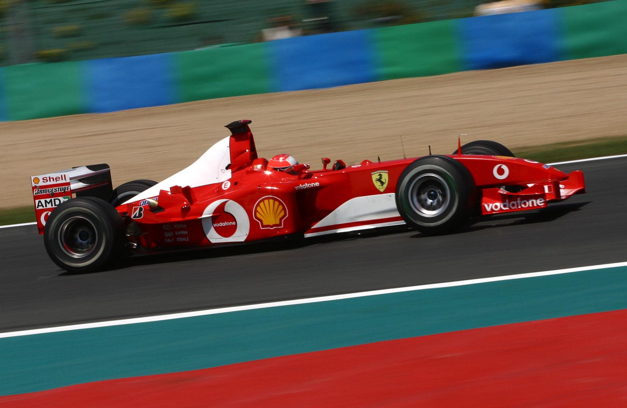 Michael Schumacher è campione del mondo 2002 con il trionfo al GP di Francia