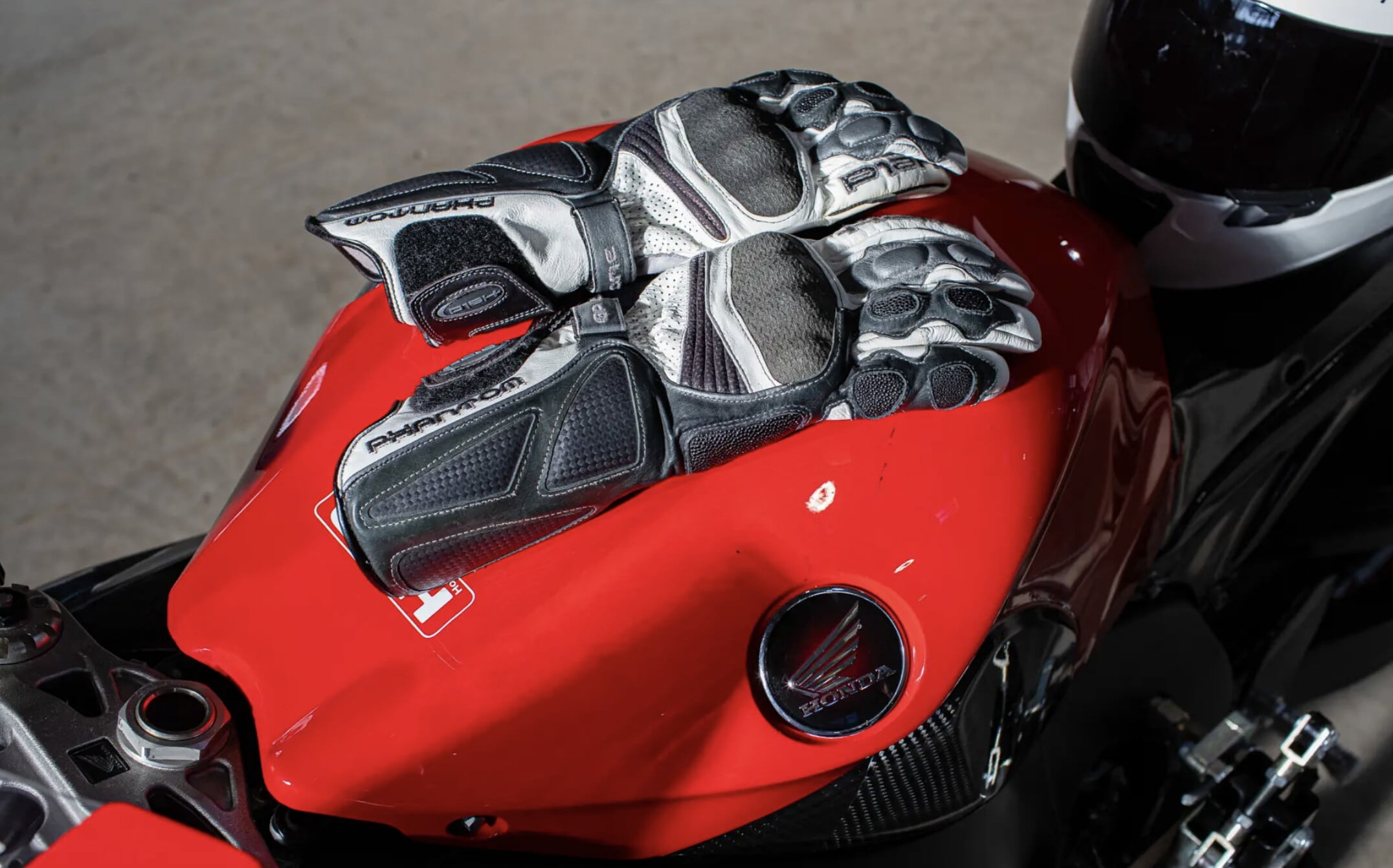 Quando Schumi provò la Superbike: la sua Honda all’asta vola oltre i 60.000€