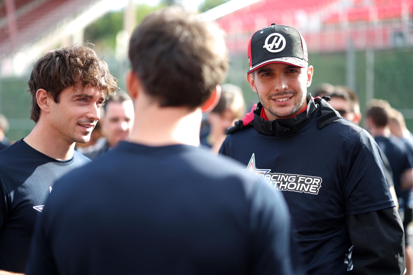 Spa, il ricordo di Hubert e van ’t Hoff: i piloti uniti nel tributo
