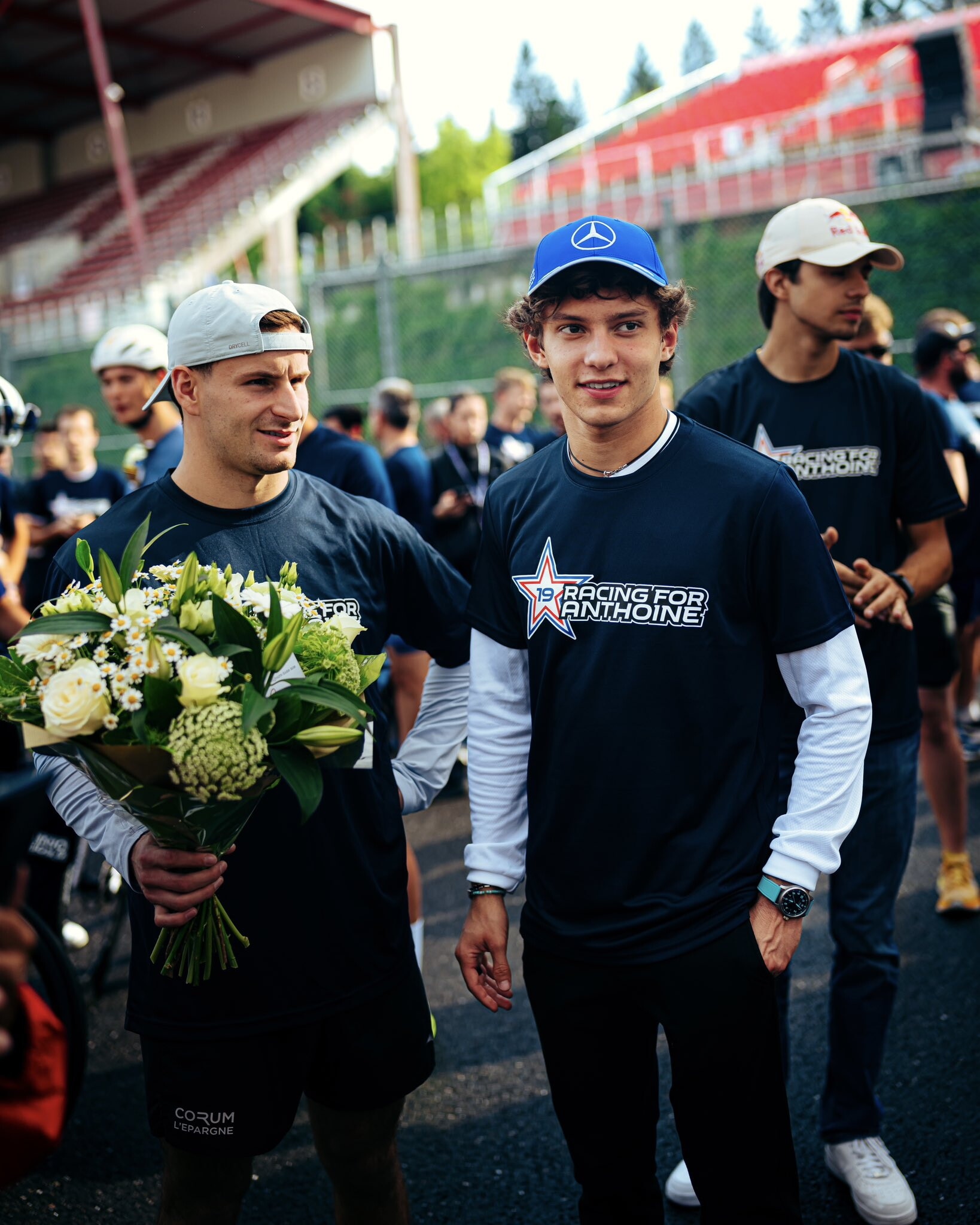 Spa, il ricordo di Hubert e van ’t Hoff: i piloti uniti nel tributo