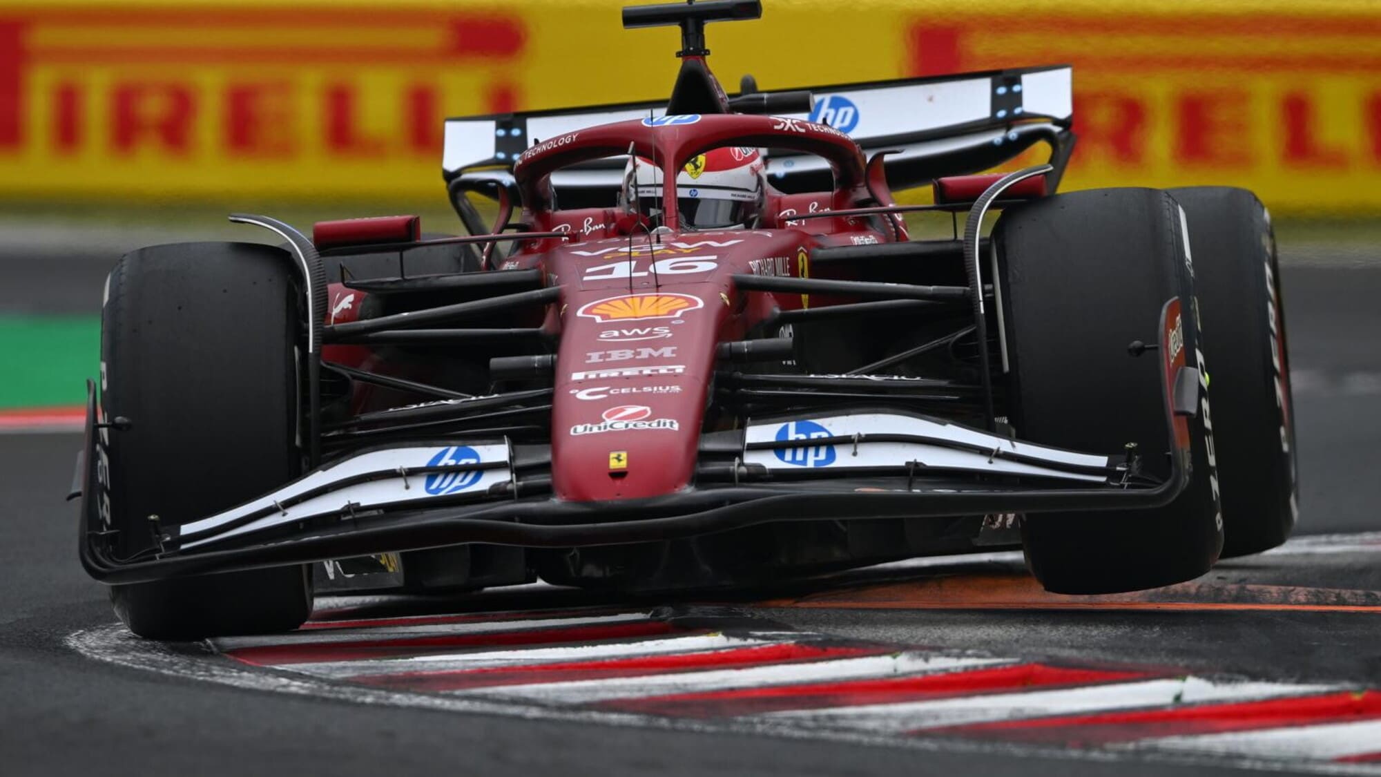 Leclerc: "Potevamo vincere, c'è frustrazione. Del 2025 finora non salvo nulla"