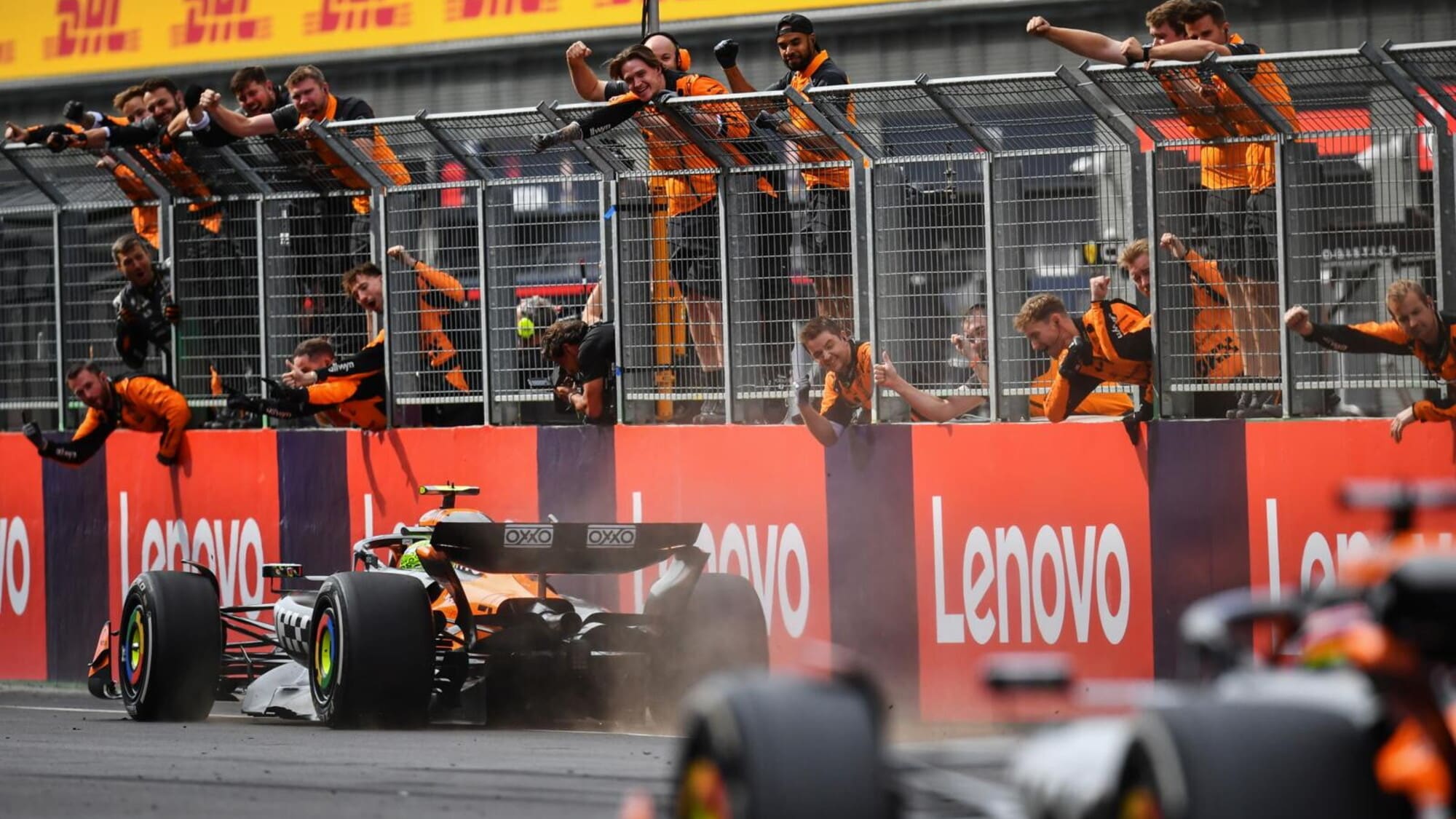 GP Ungheria, le pagelle: Norris coglie l'occasione e beffa Piastri, la Ferrari tramortisce Leclerc. Hamilton, weekend da incubo