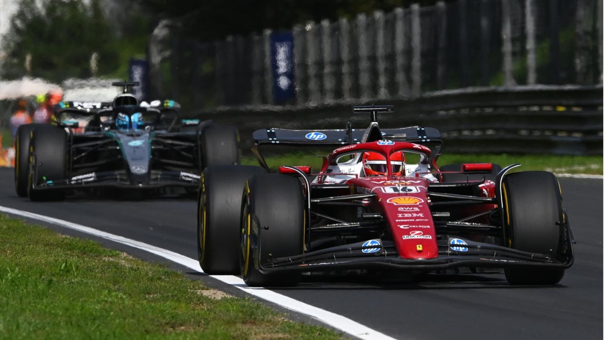 Vasseur: "Bravi Charles e Lewis, abbiamo pagato le battaglie nei primi giri"