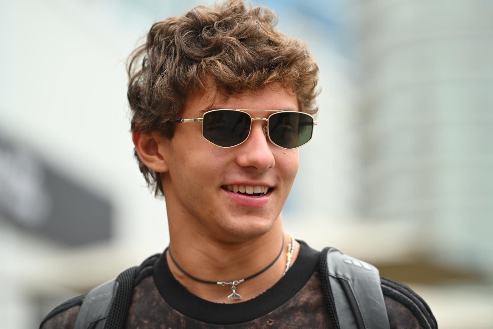 Media day a Baku: i piloti arrivano nel paddock, Russell costretto al riposo