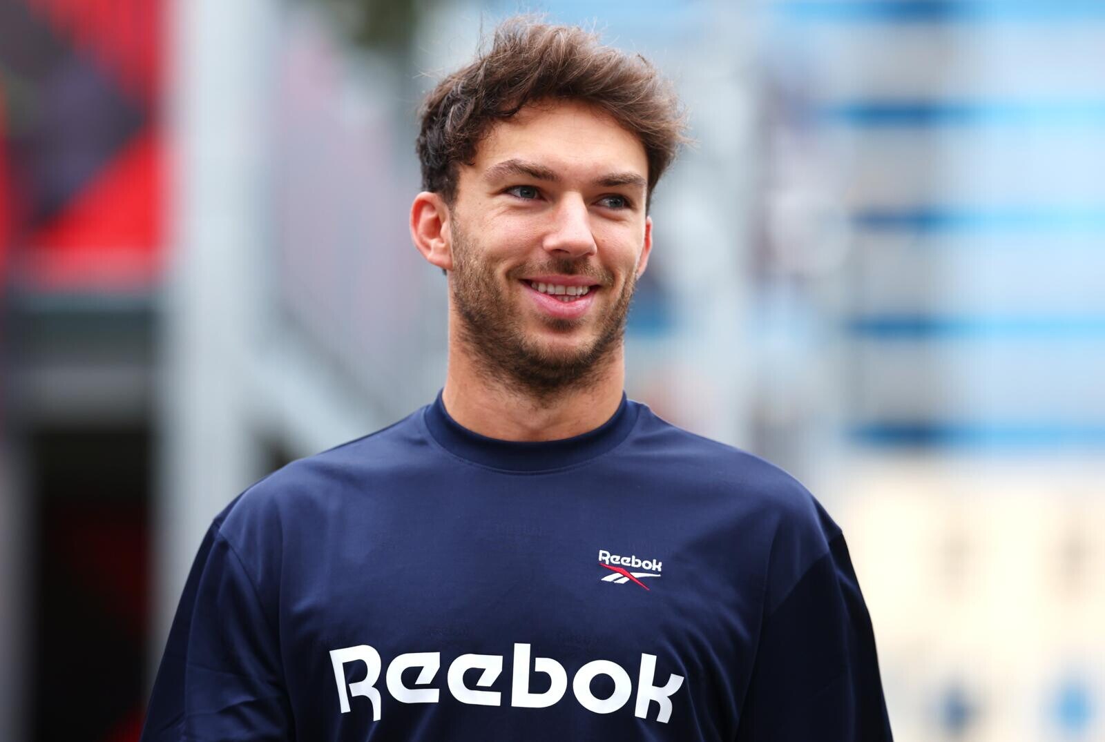 Media day a Baku: i piloti arrivano nel paddock, Russell costretto al riposo