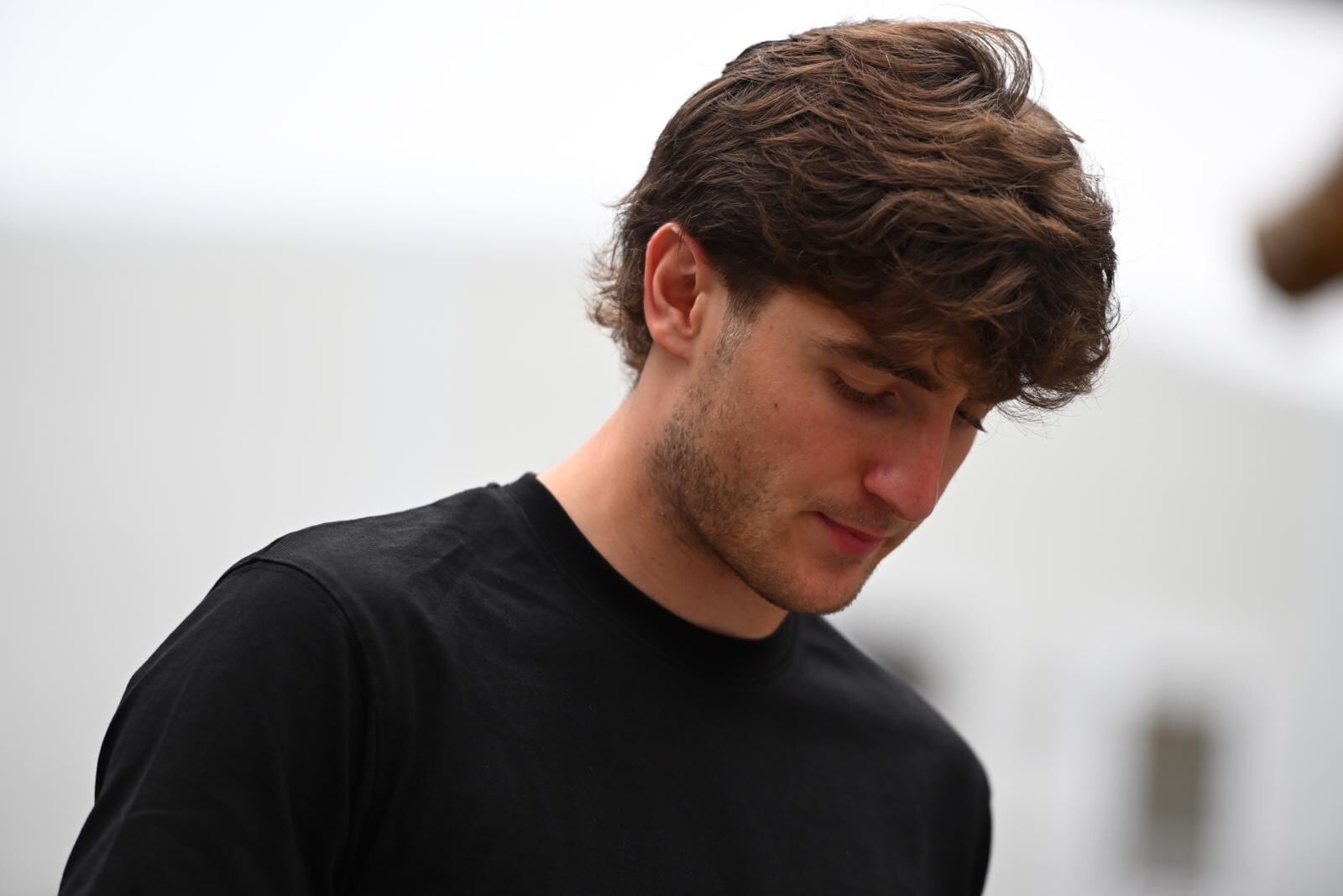 Media day a Baku: i piloti arrivano nel paddock, Russell costretto al riposo