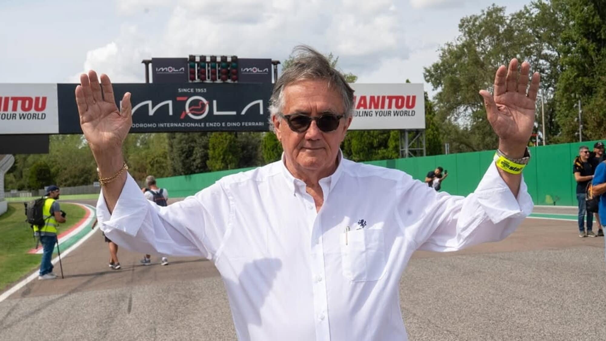 Onore a Gian Carlo con ventimila fans!
