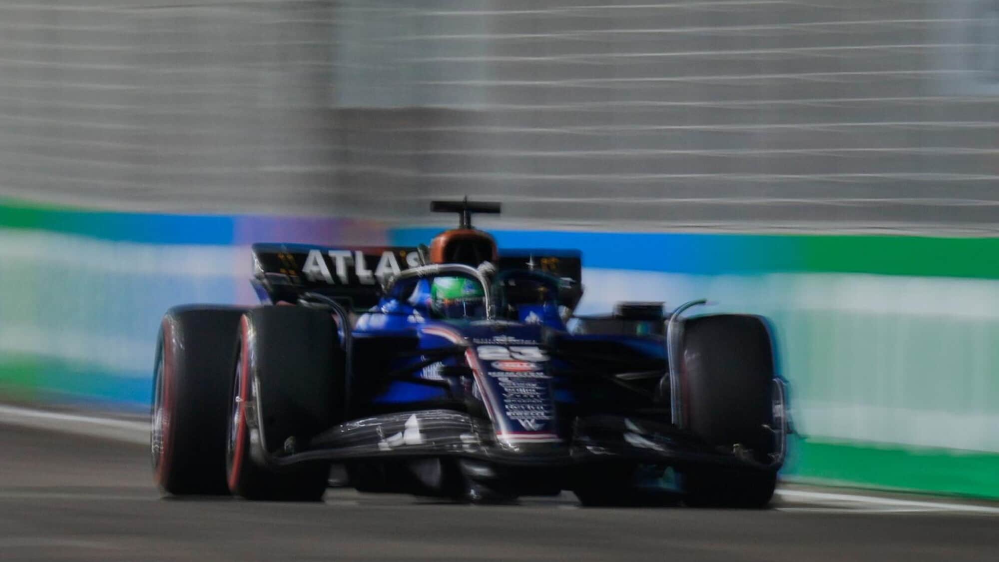 Infrazione al DRS: entrambe le Williams squalificate
