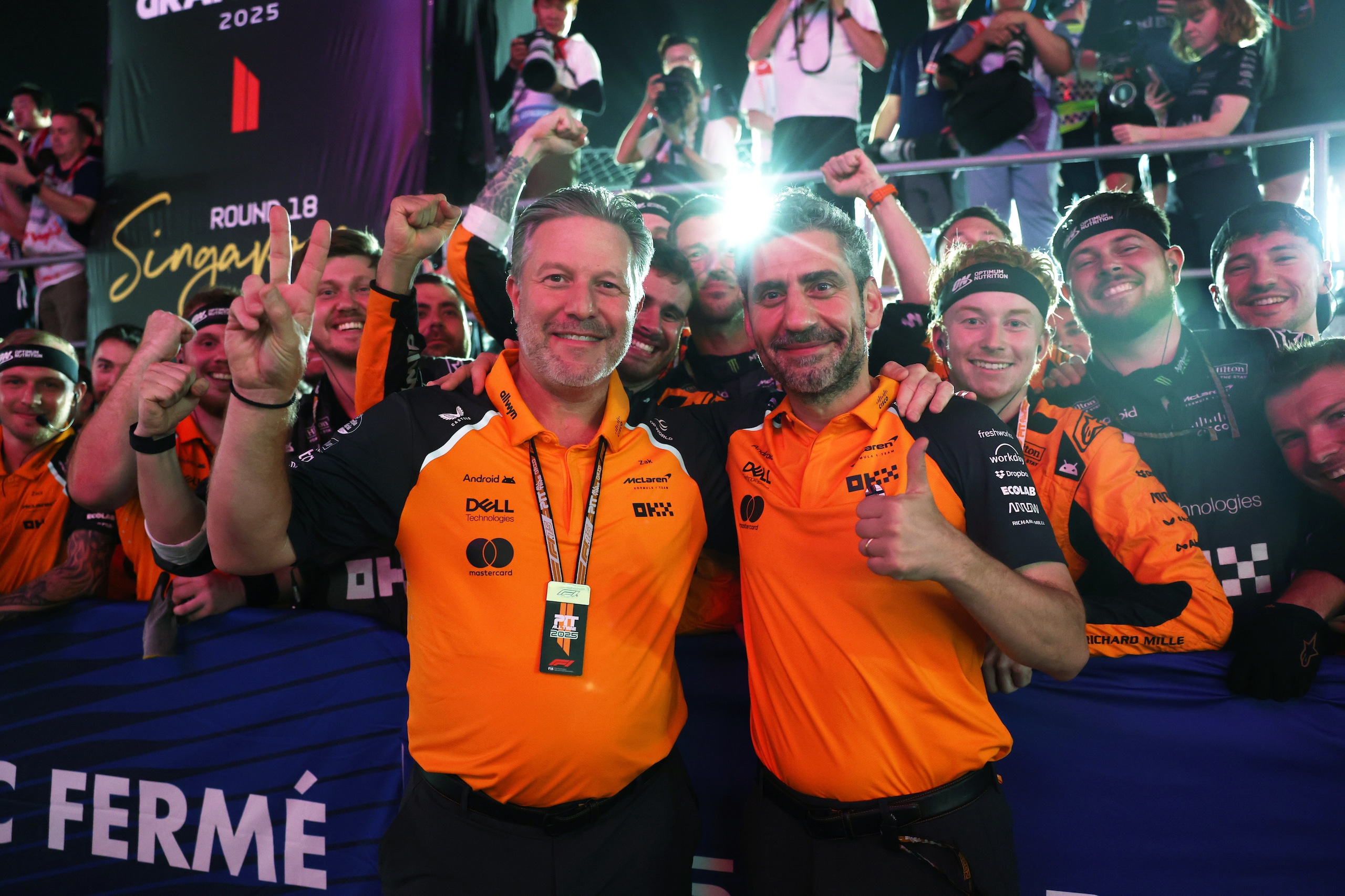 McLaren trionfa nel campionato costruttori: le foto dei festeggiamenti