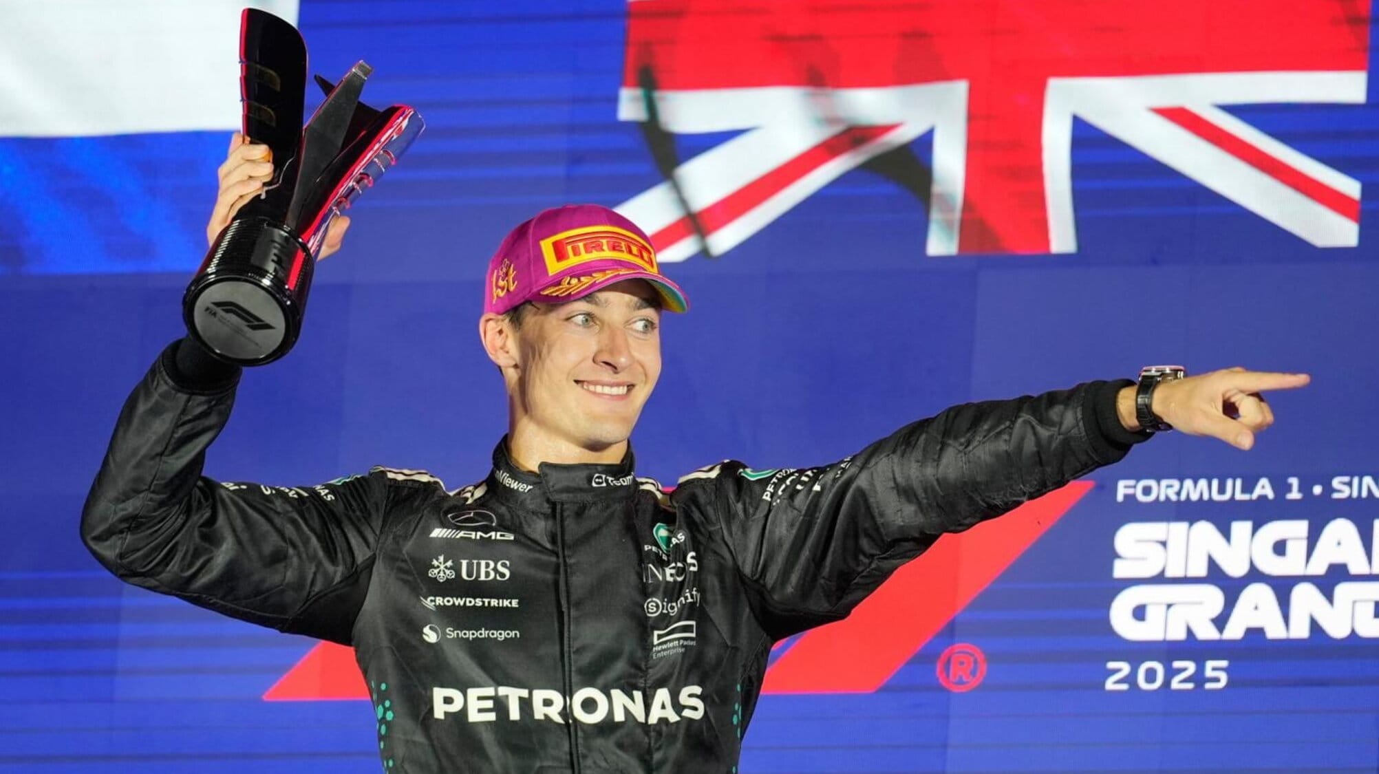 Mercedes vince a Singapore, ma Petronas finisce nella bufera