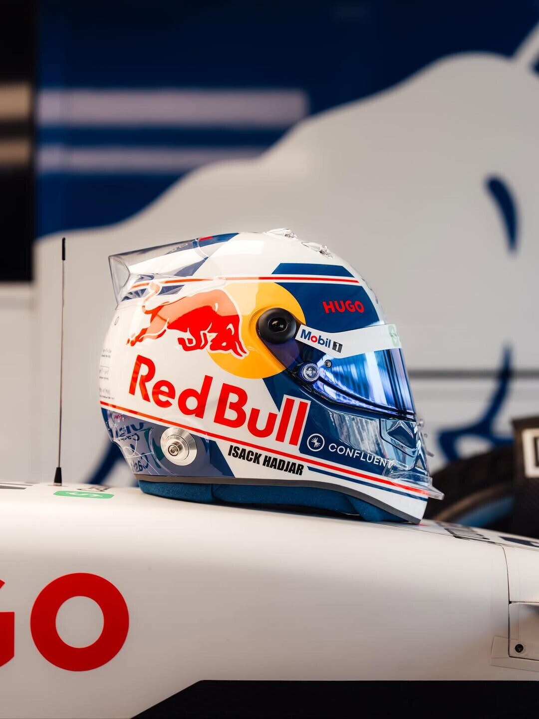 Omaggio di Hadjar al suo idolo Prost: il richiamo al Messico 1990