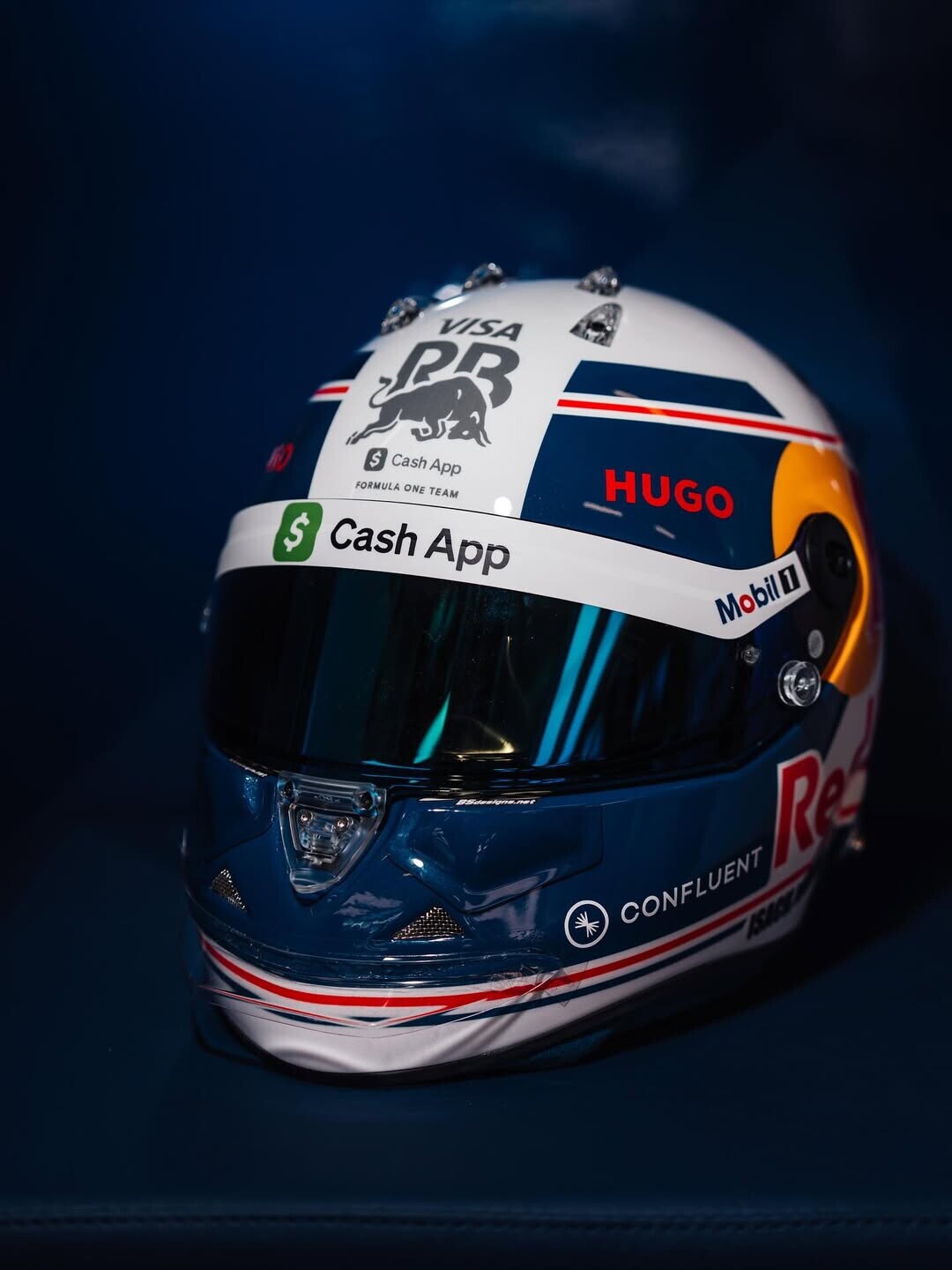 Omaggio di Hadjar al suo idolo Prost: il richiamo al Messico 1990