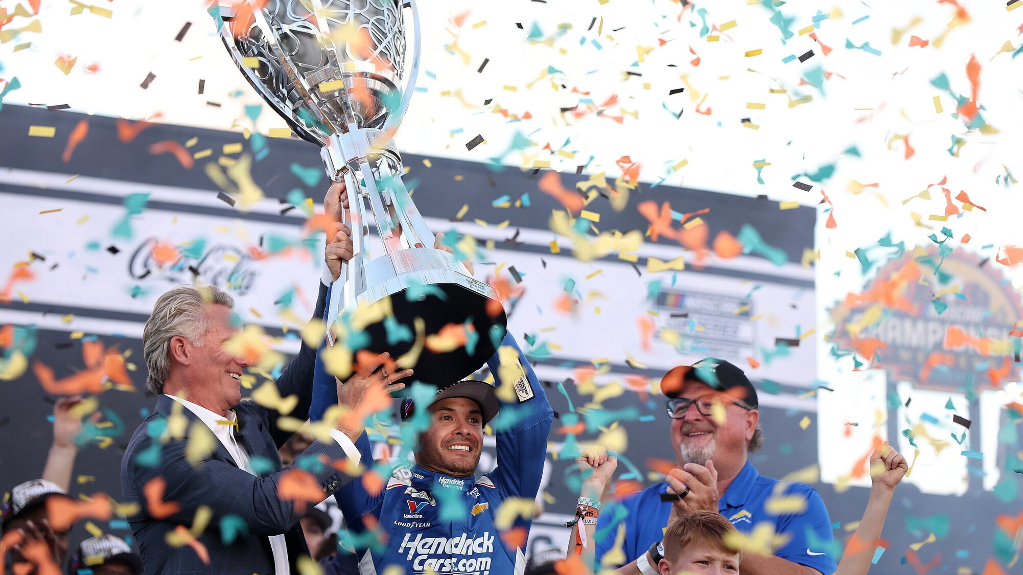 NASCAR: Larson campione a Phoenix, disperazione per Hamlin