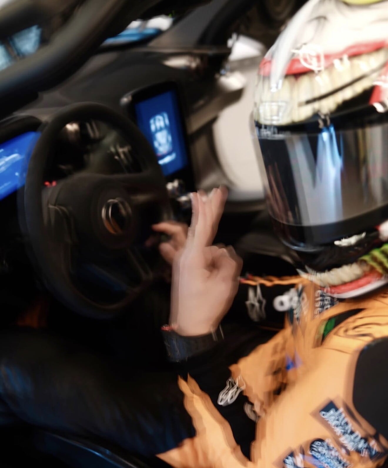 Norris e Quartararo: uno scambio per Halloween