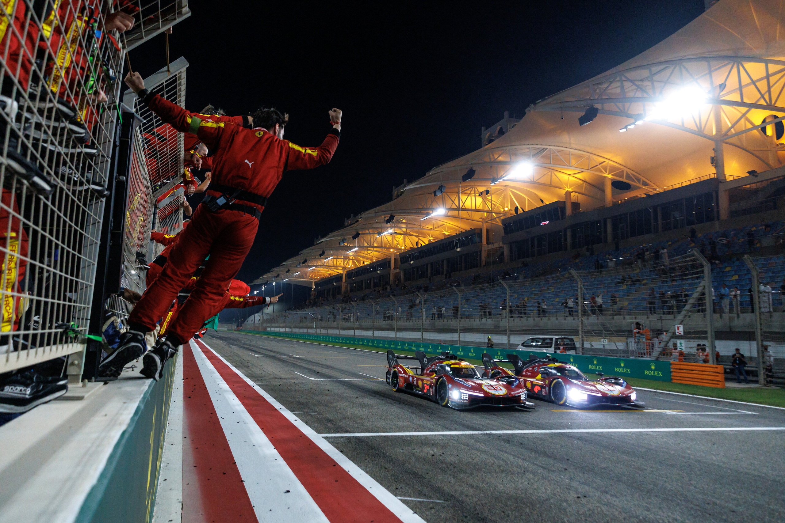 Ferrari, le foto del trionfo in Bahrain