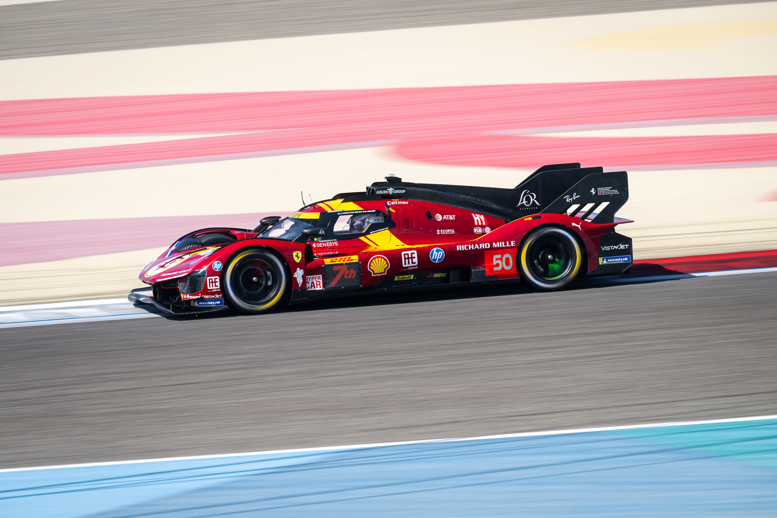 Ferrari, le foto del trionfo in Bahrain