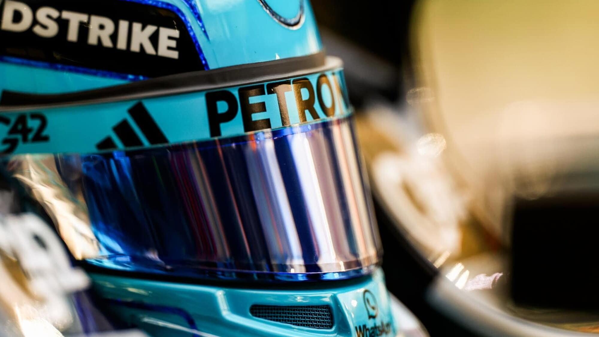 Russell osserva la lotta al titolo