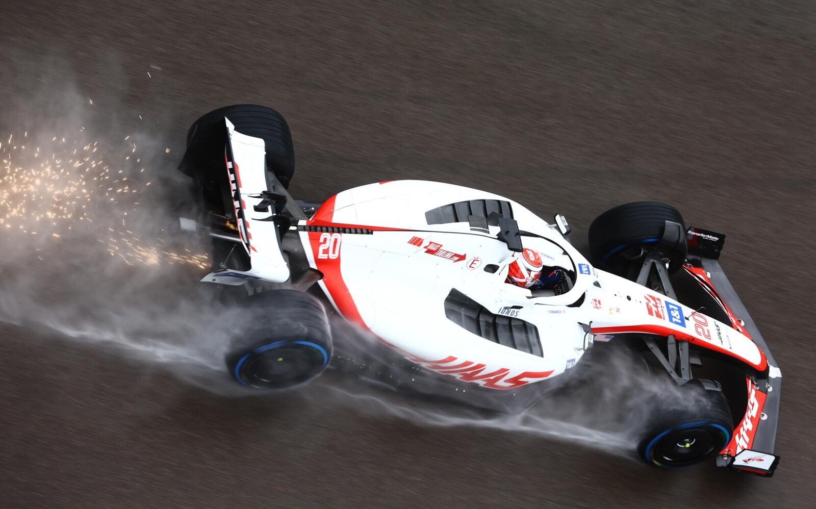 Aspettando la VF-26: dieci anni di Haas