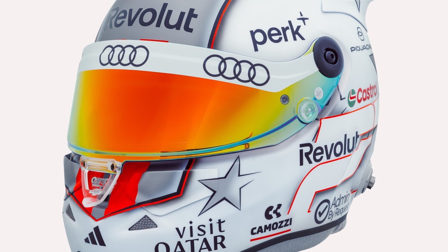 Audi R26, domina l'argento sulla livrea