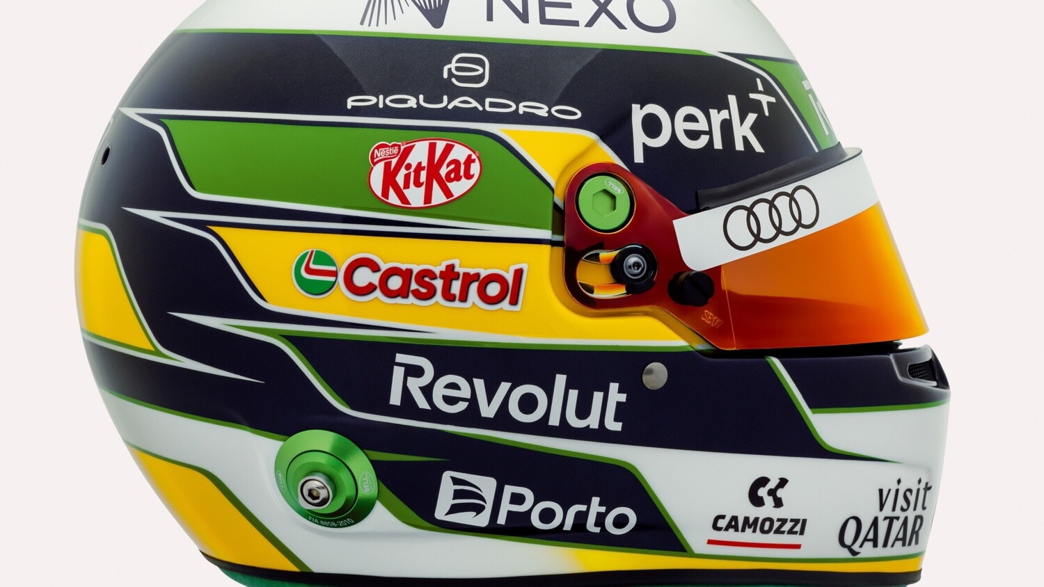 Audi R26, domina l'argento sulla livrea