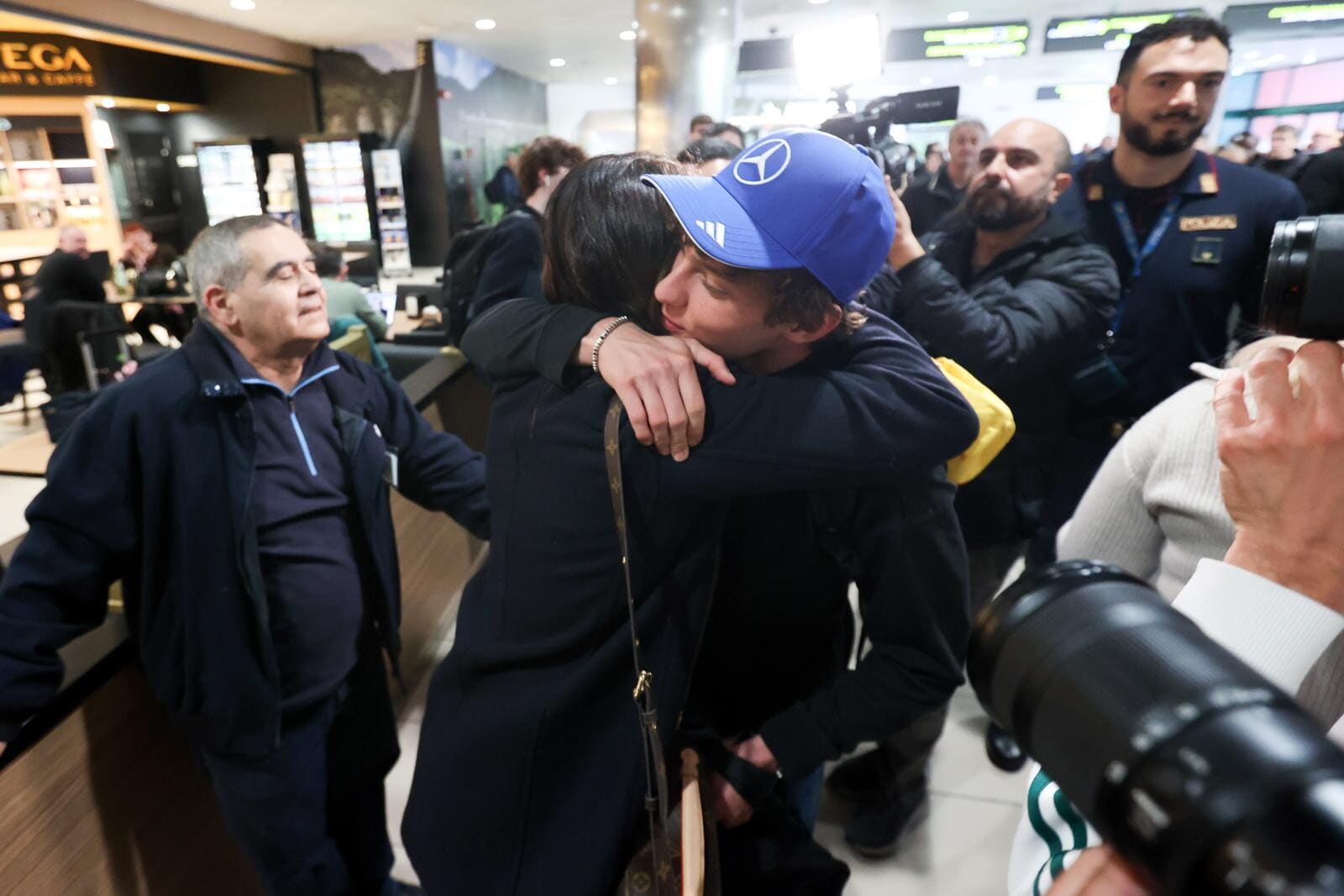 Bentornato Kimi! Le foto all’aeroporto di Bologna