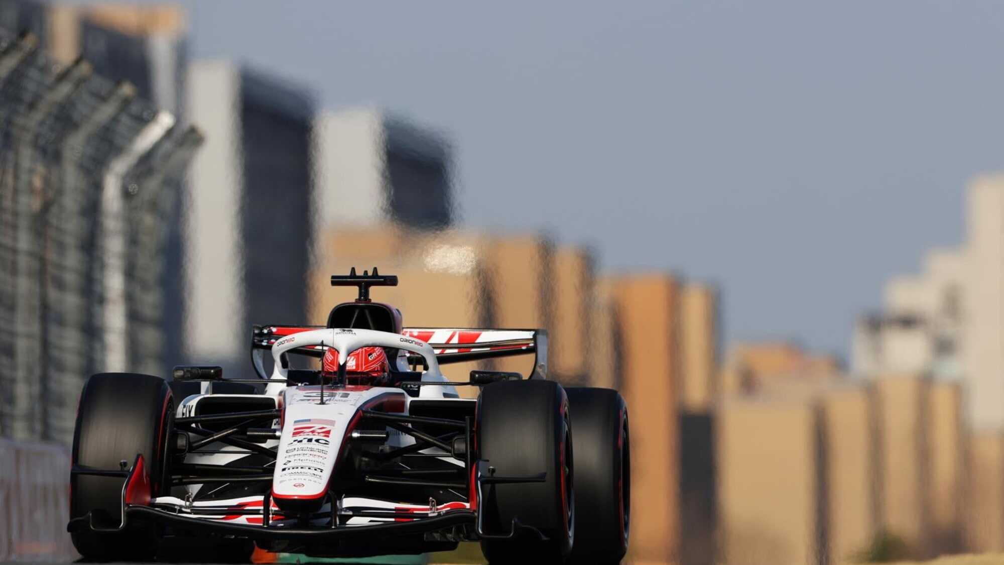 Più GP senza pole position: Ocon supera Grosjean