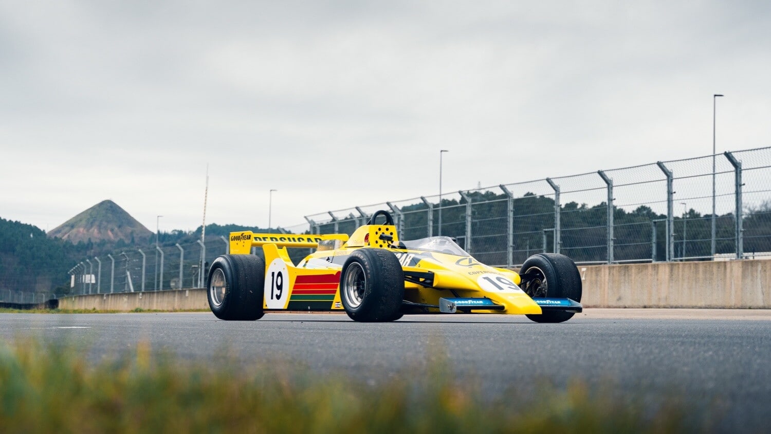 All'asta la Ferrari di Prost e la Toleman dei primi punti di Senna