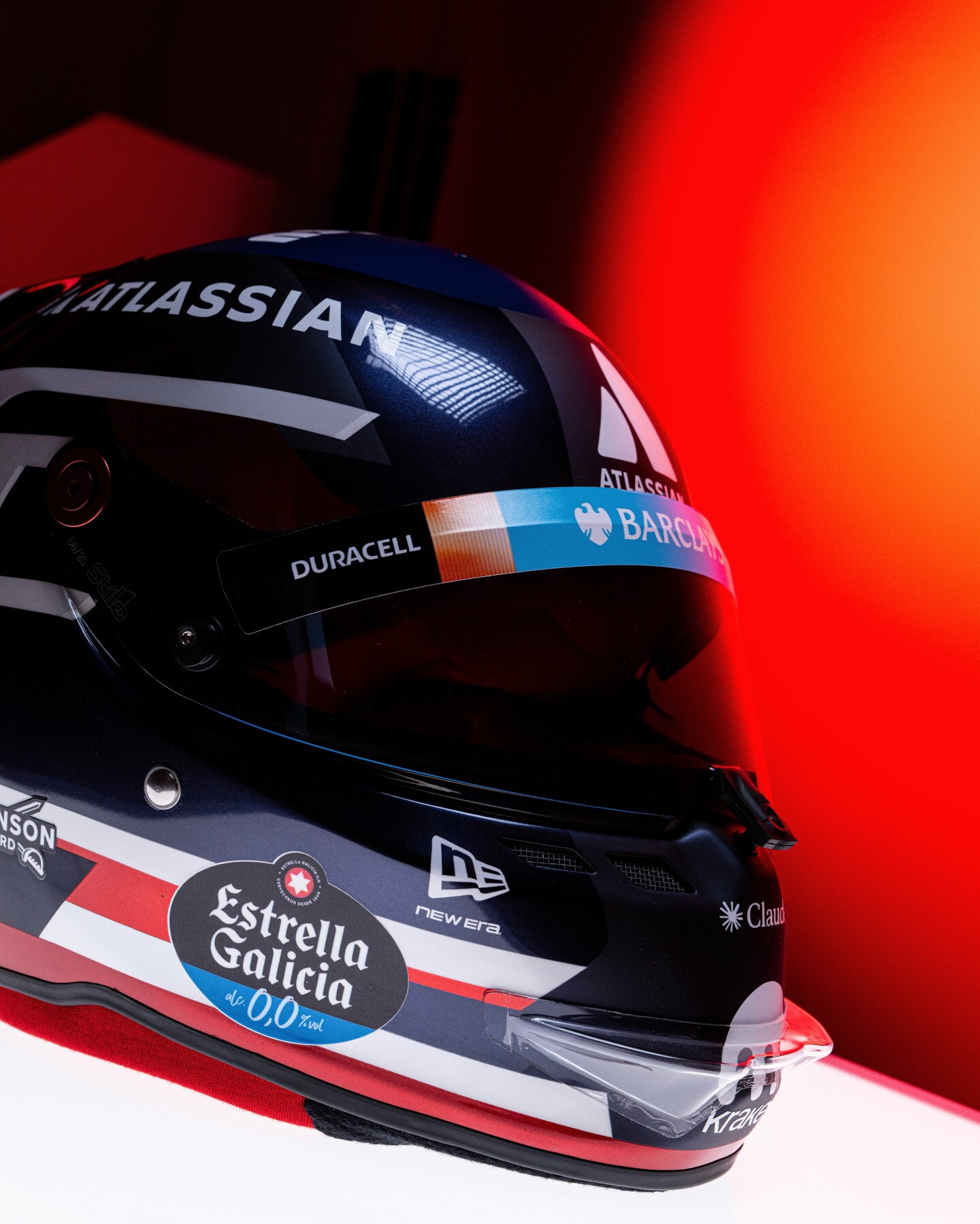 Sainz con un nuovo casco dedicato a Miami
