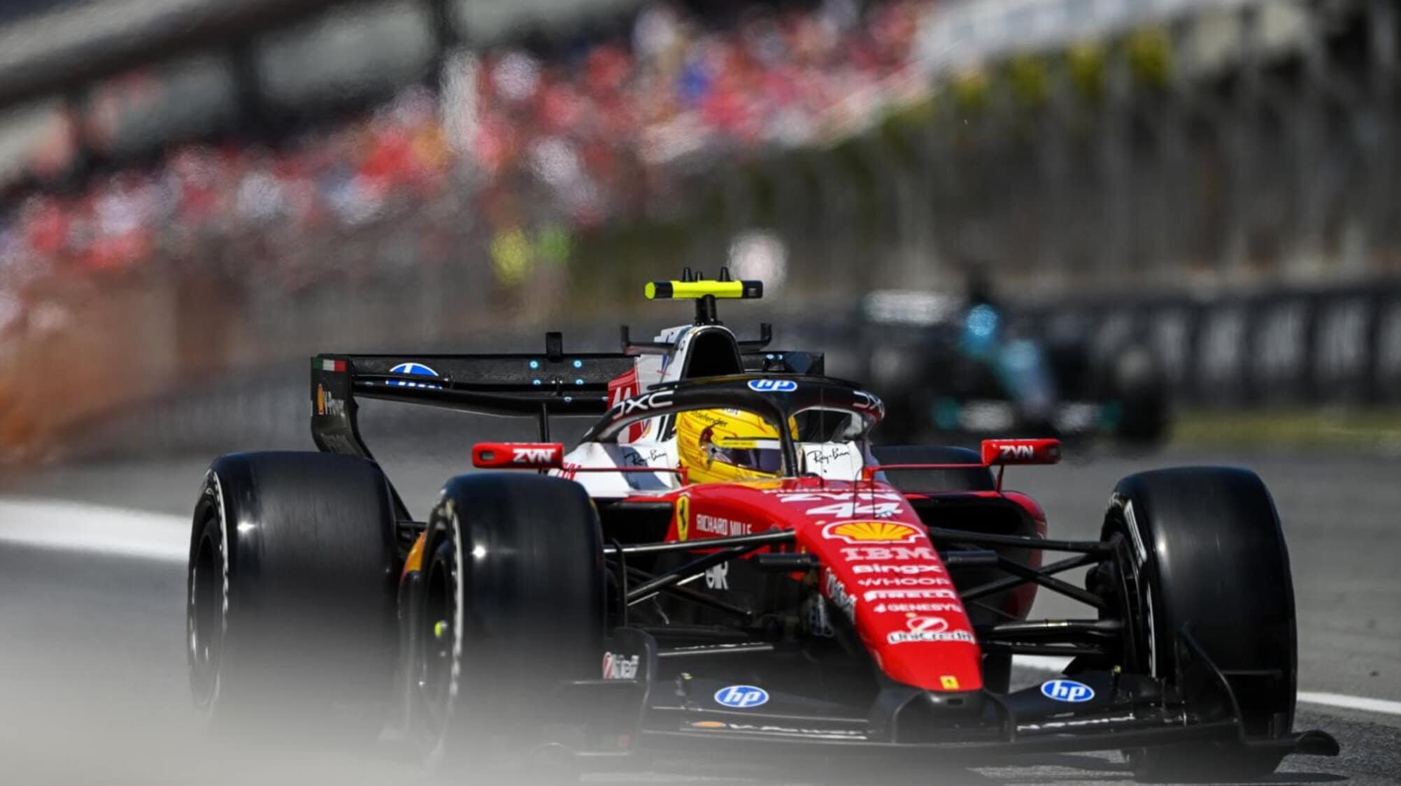 GP Barcellona: Sir Lewis Hamilton vince la sua prima in Rosso!
