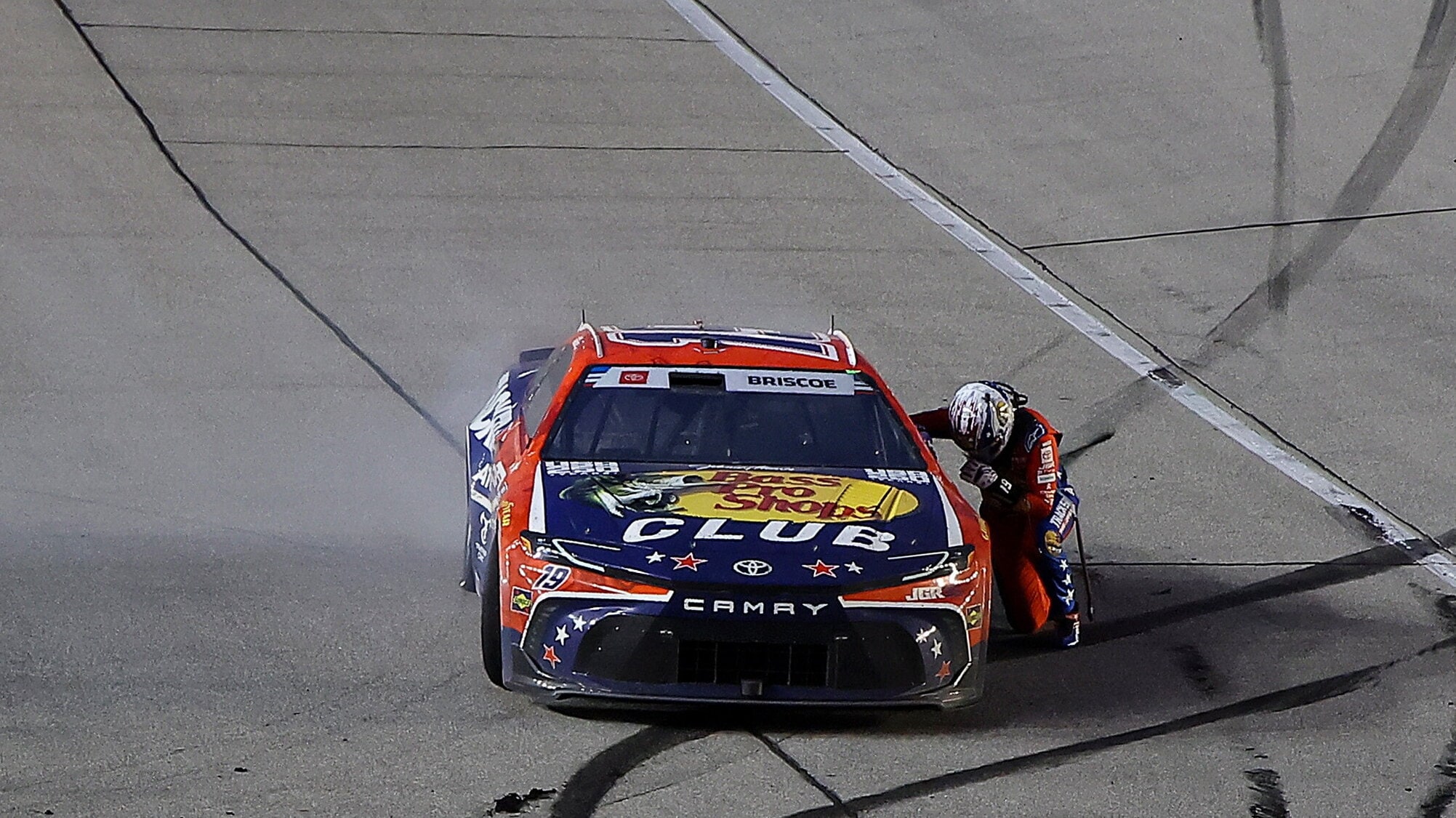 NASCAR: Briscoe nel dominio Toyota a Chicagoland