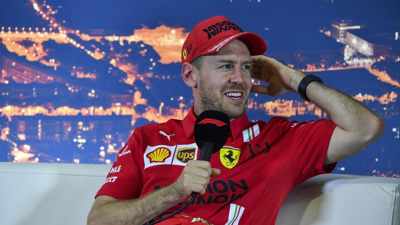 Vettel è il solo che sta correndo e con il cuore in gola!