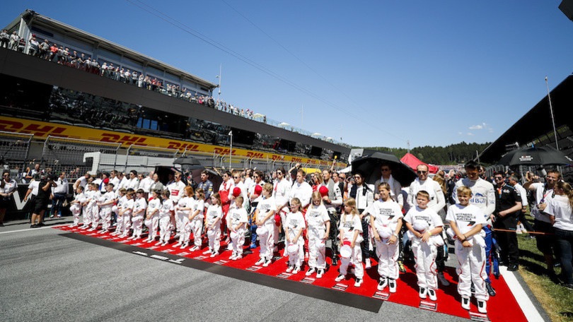 GP Austria: griglia, podio e parata piloti, così si adatta la F1