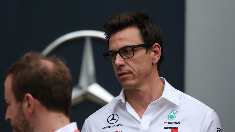 Wolff: "Campionati prevedibili non per colpa nostra"