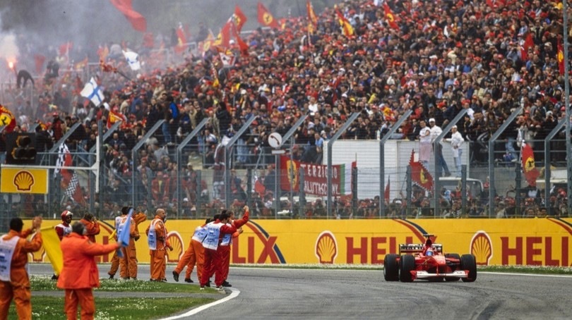 Dichiarazione d'amore infinito a Imola
