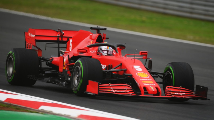 Vettel, cuore d'oro: super incasso per il casco, tutto in beneficienza