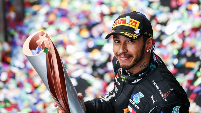 GP Turchia: Hamilton vince il Mondiale 2020 ed eguaglia i 7 titoli di Schumacher FOTO