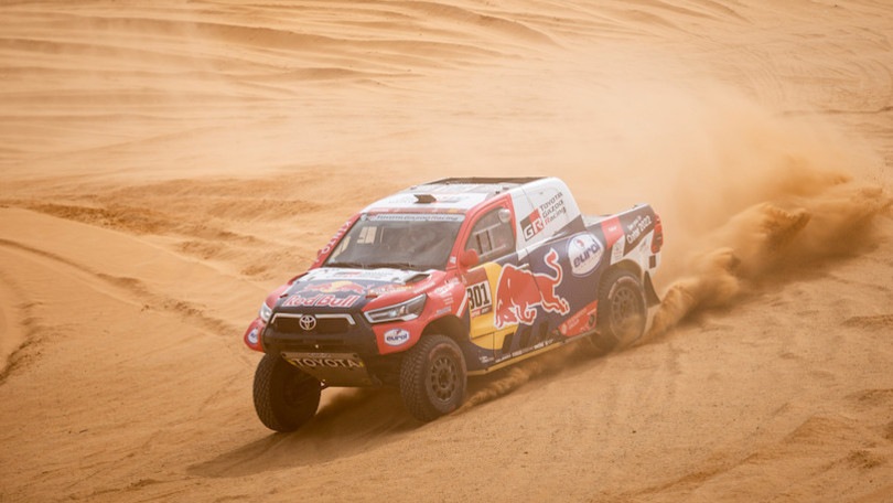 Dakar 2021, tappa 8 marathon: Al Attiyah risponde a Peterhansel