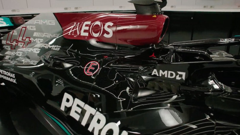 Mercedes W12, power unit con soluzioni inedite